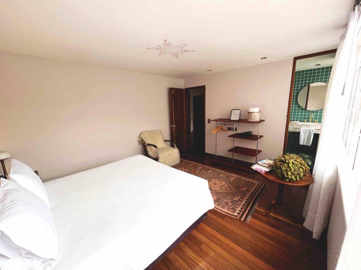 Casa Lelyte Bed & Breakfast Bogotá Dış mekan fotoğraf